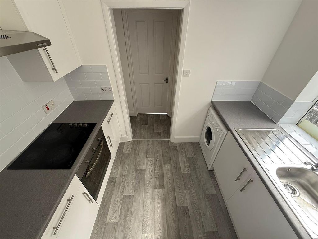 Property photo 1 of 9 4.Jpg
