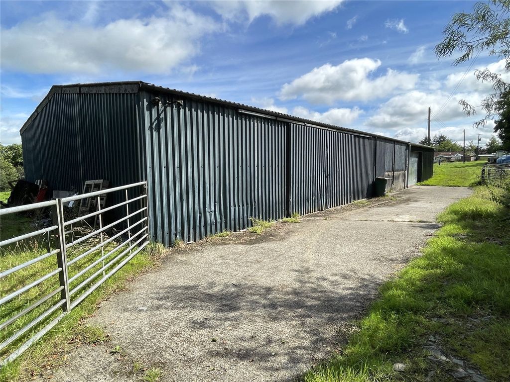 Property photo 2 of 24 Picture No. 17