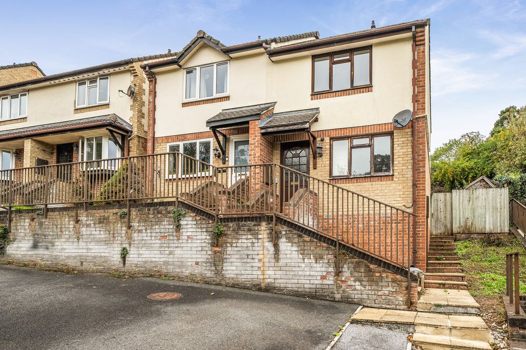 Property photo 2 of 13