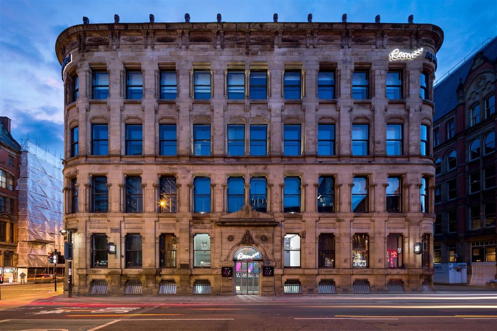 Property photo 3 of 5 Grand Historic Building With Impressive Faã§Ade...