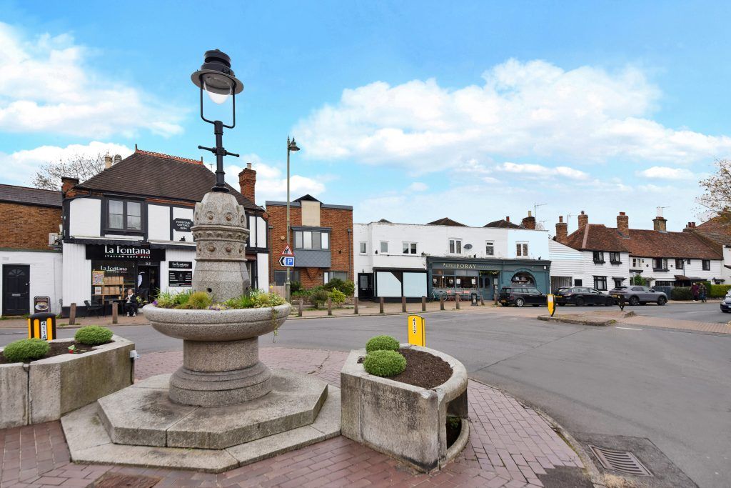 Property photo 2 of 16