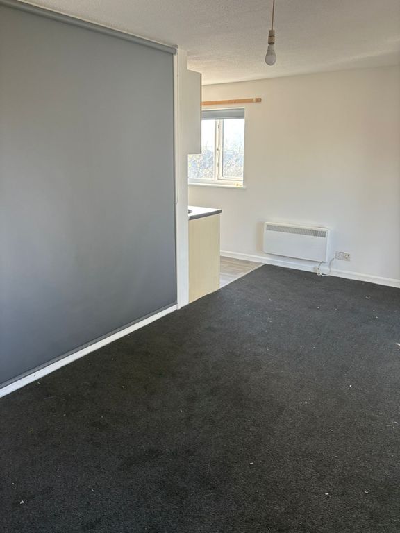 Property photo 3 of 7 Open Plan Living Room