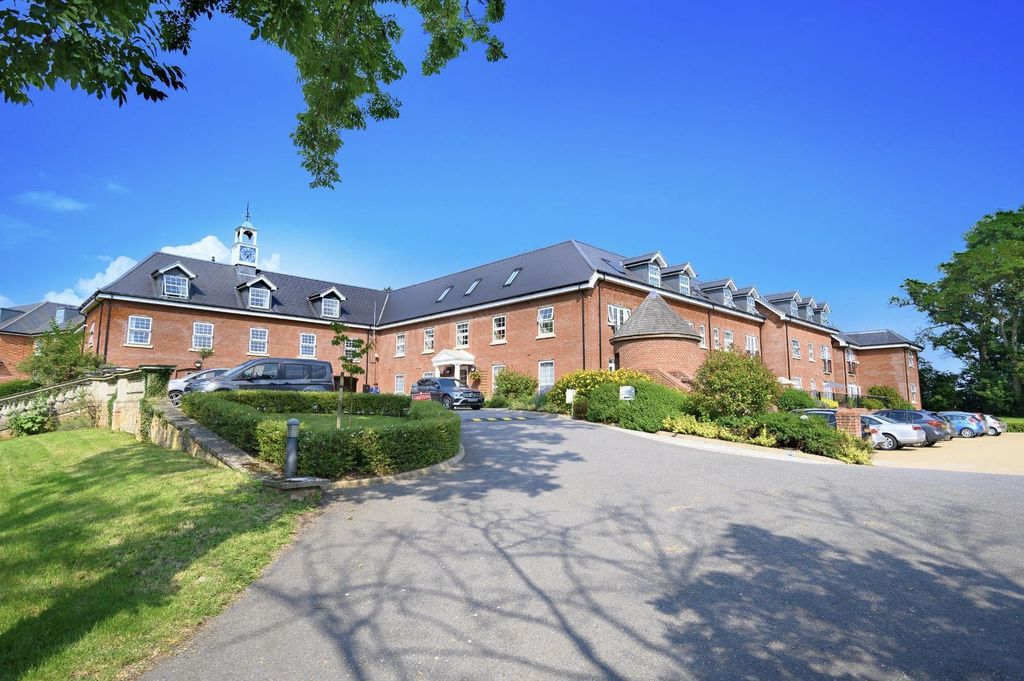 Property photo 1 of 16 Xbajjiymzkohuwspt_A4Ow.Jpg