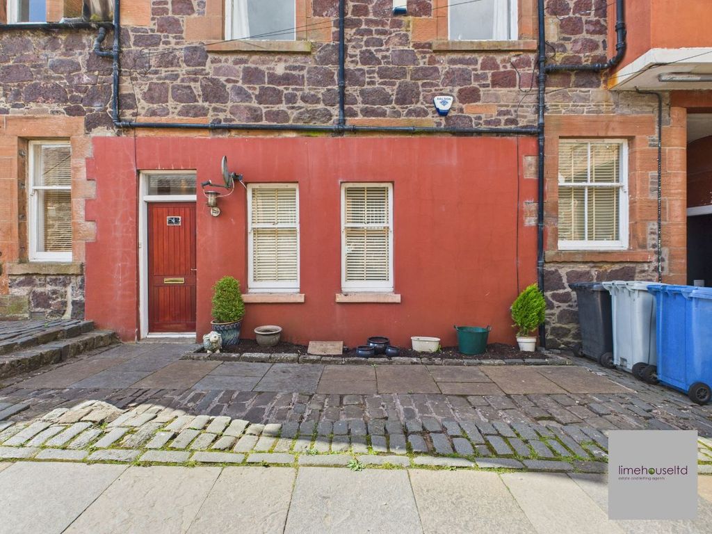 Property photo 1 of 12