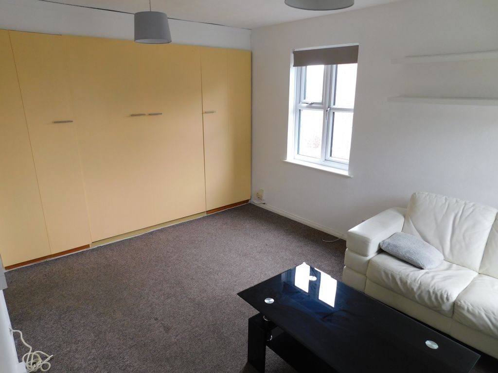 Property photo 2 of 5