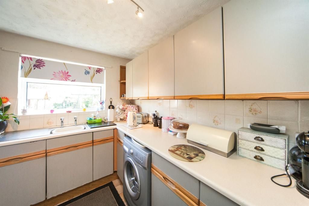 Property photo 2 of 9