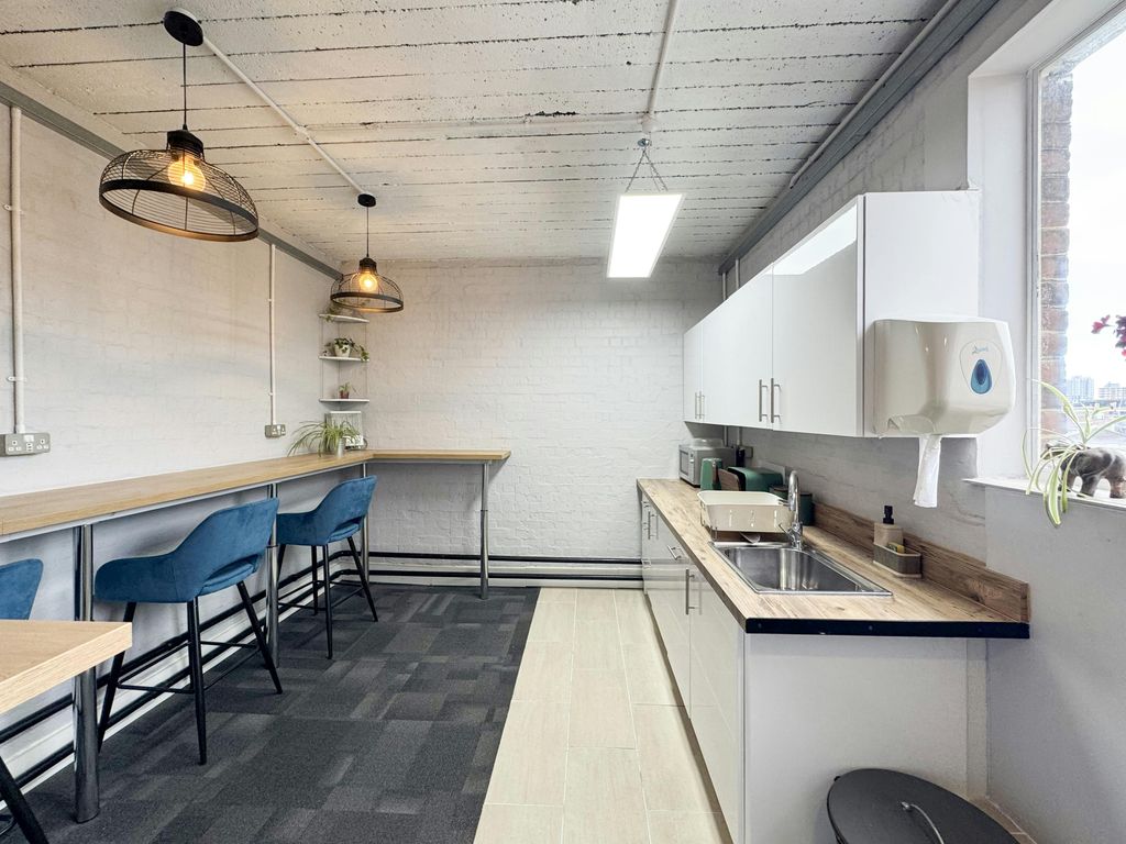 Property photo 2 of 6 Image 69.Jpg