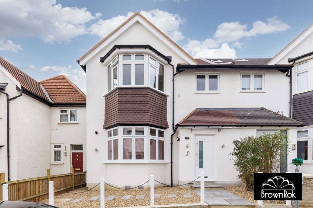 Property photo 1 of 19 40Stjohns