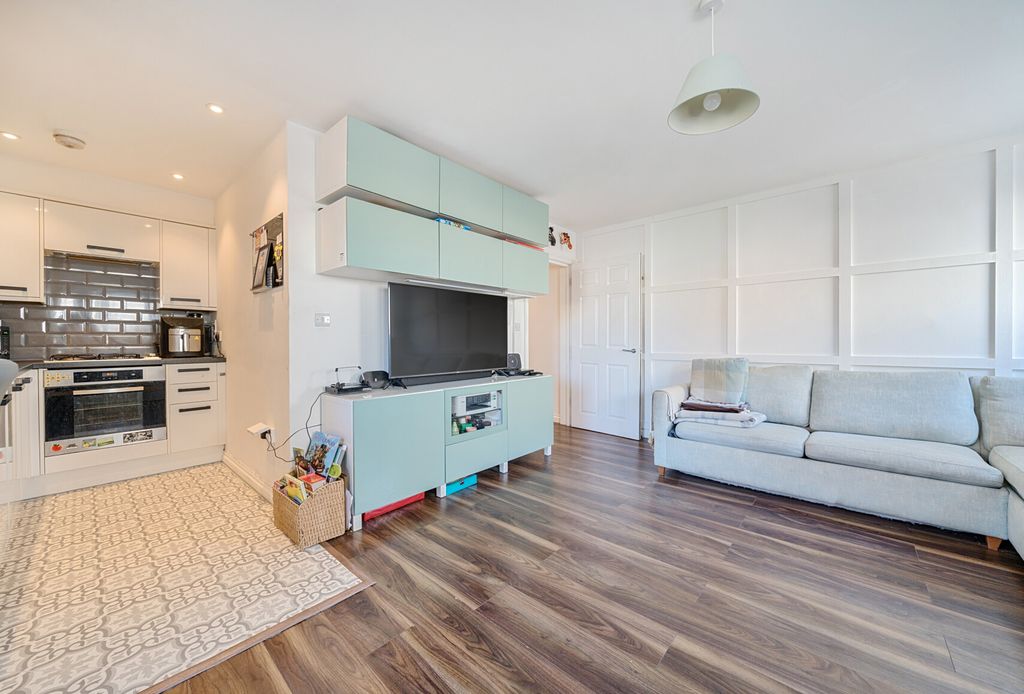 Property photo 2 of 10 1295576-5-6824Bf6...
