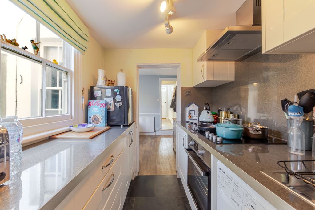 Property photo 3 of 11 Picture 3