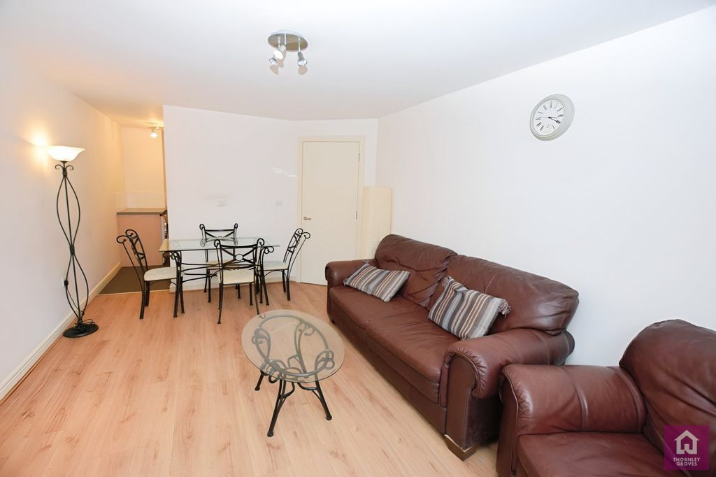Property photo 3 of 10 Picture No. 19