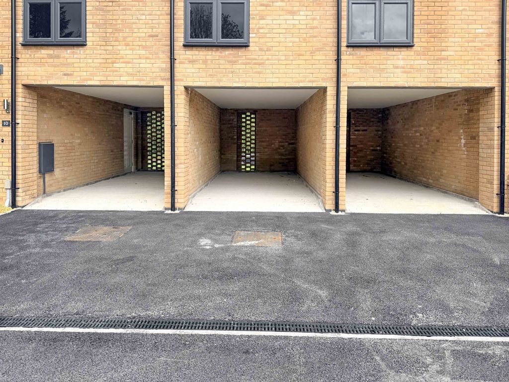 Property photo 2 of 18 Img_3065