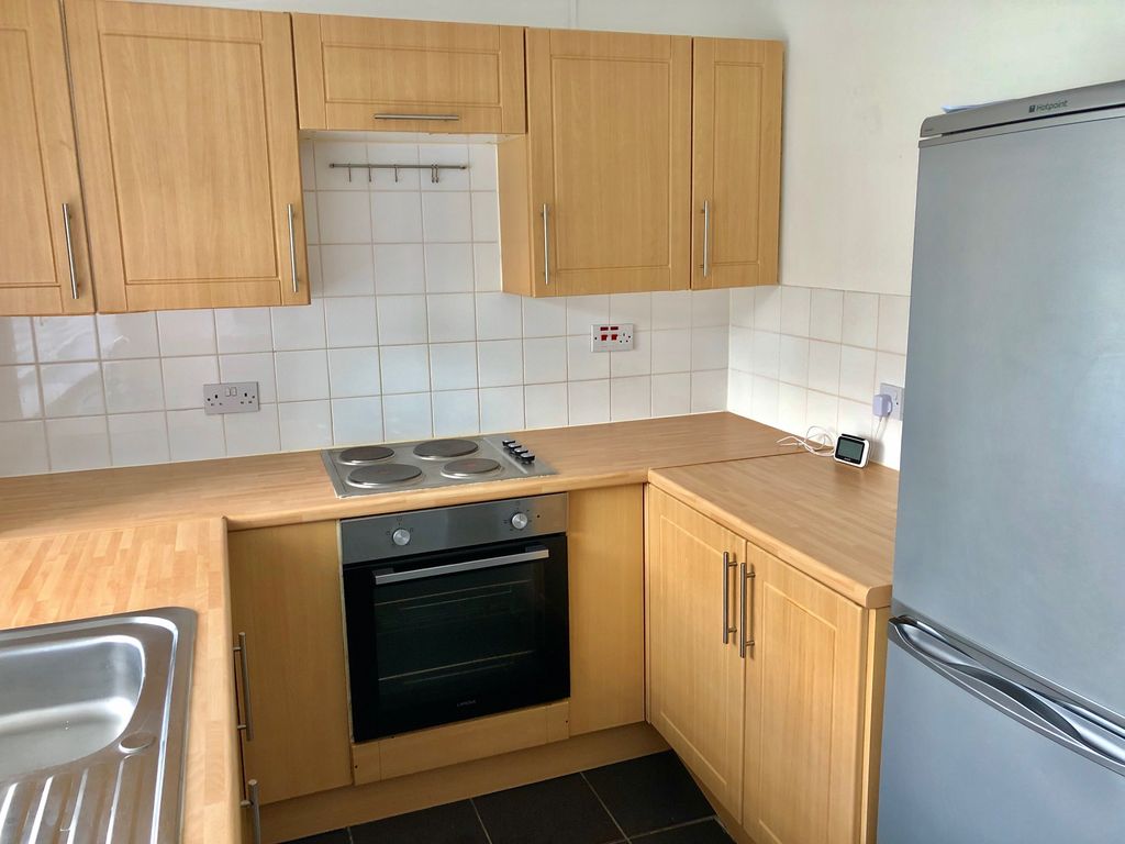 Property photo 2 of 8