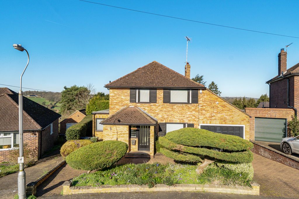 Property photo 1 of 10