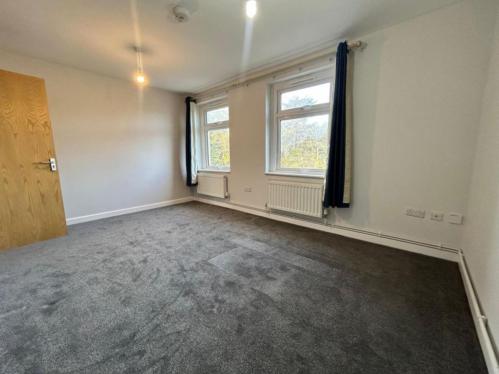 Property photo 3 of 5 Living Room