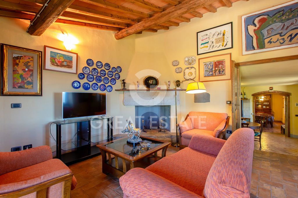 Property photo 2 of 74 Interiors