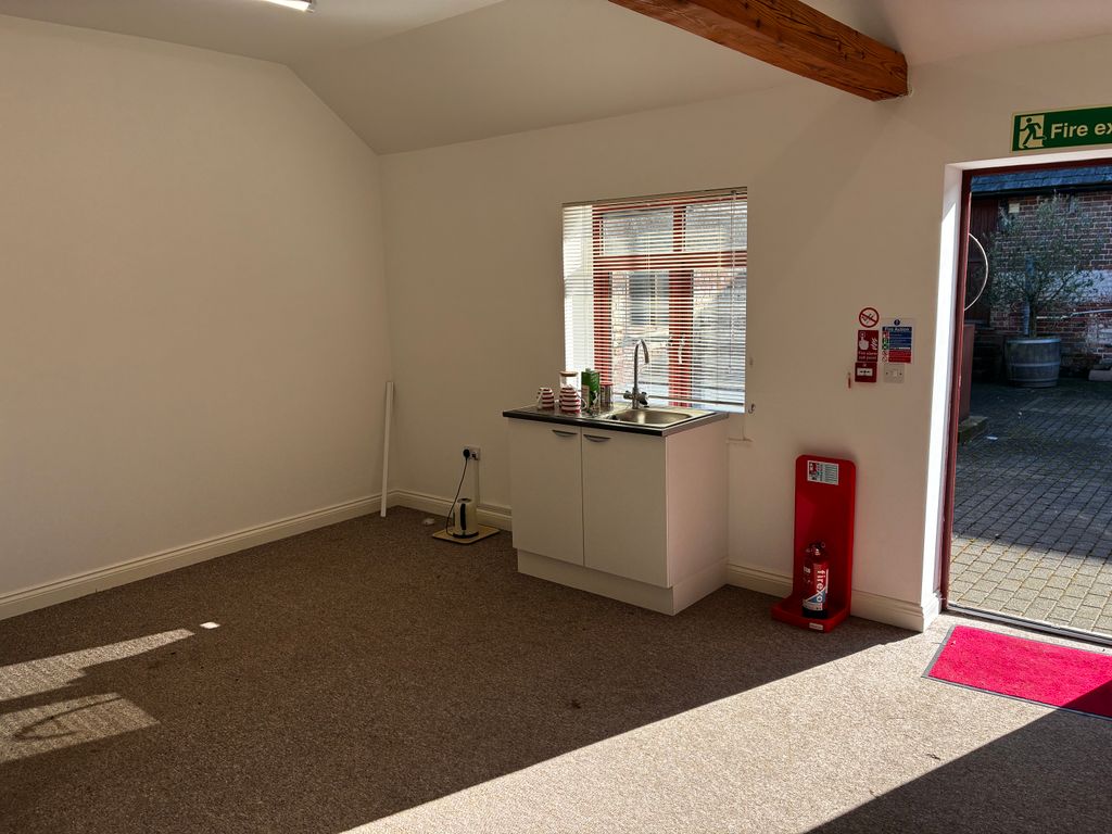 Property photo 3 of 4