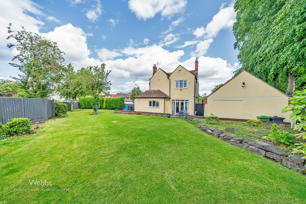 Property photo 2 of 31 Â© Webbs Estate Agents Â© (66 Of 298).Jpg