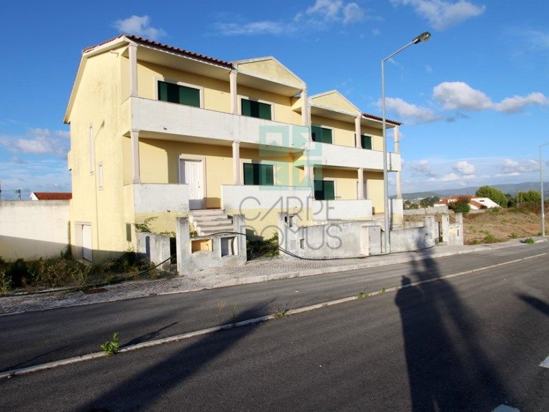 Property photo 2 of 56