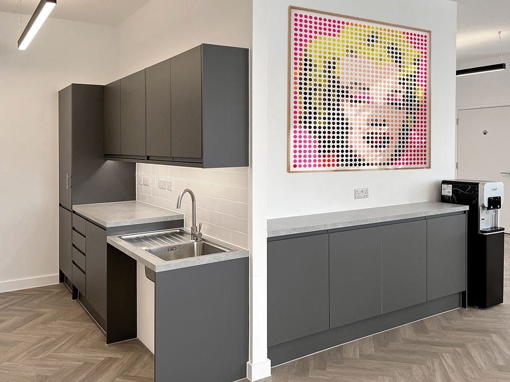 Property photo 3 of 6 Finchleykitchenunbranded.Jpg