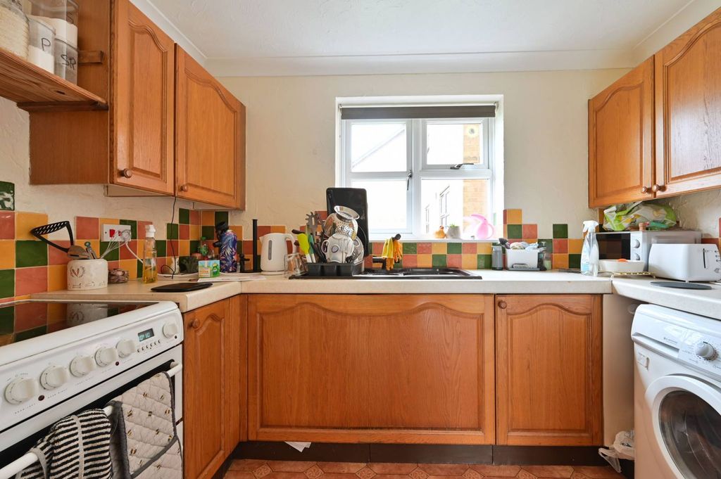 Property photo 3 of 5