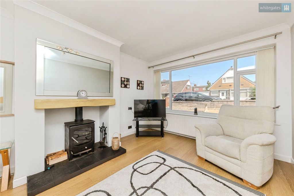 Property photo 3 of 28 Picture No. 34