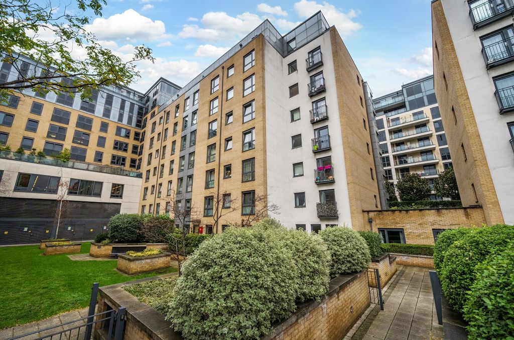 Property photo 1 of 9