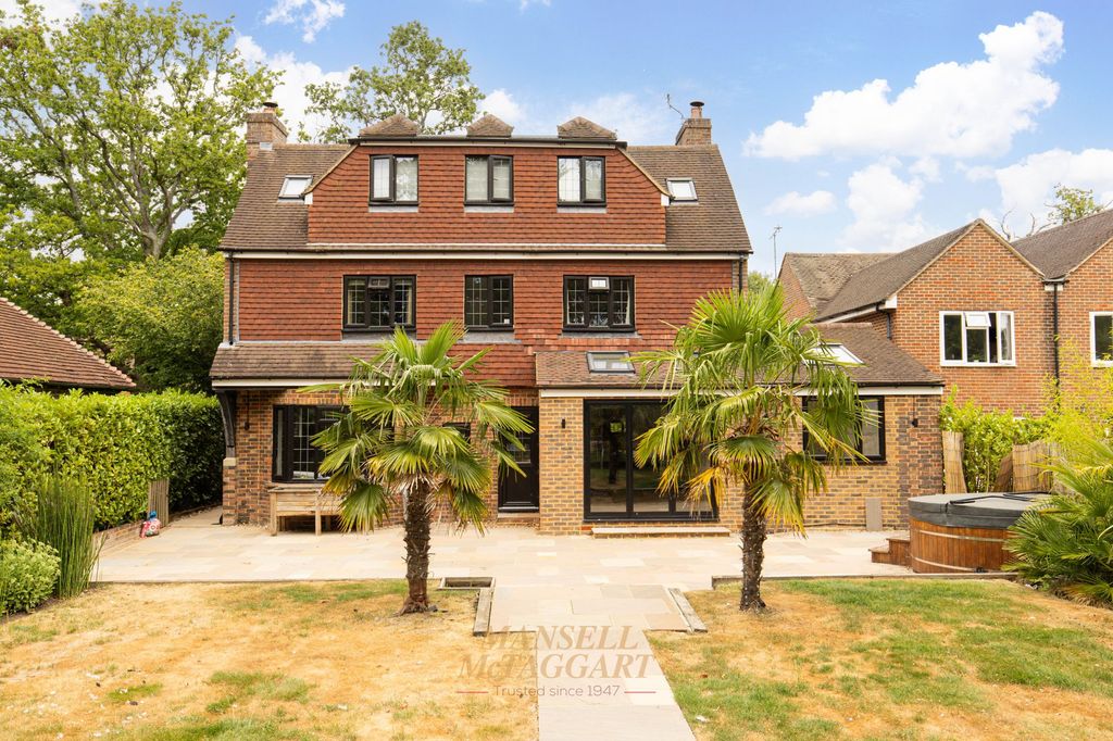Property photo 3 of 40