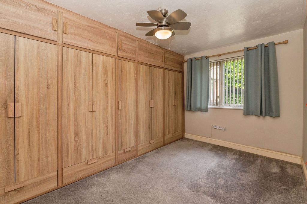 Property photo 2 of 18 Pbox-Img.Jpg