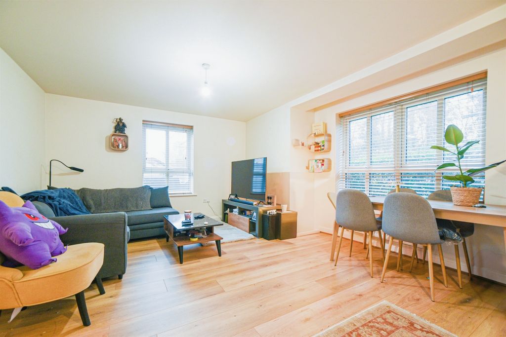 Property photo 2 of 12