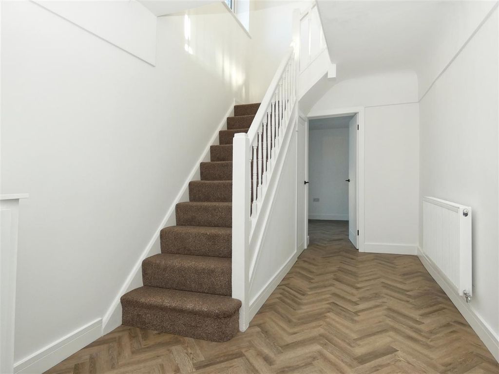 Property photo 3 of 26 Hallway