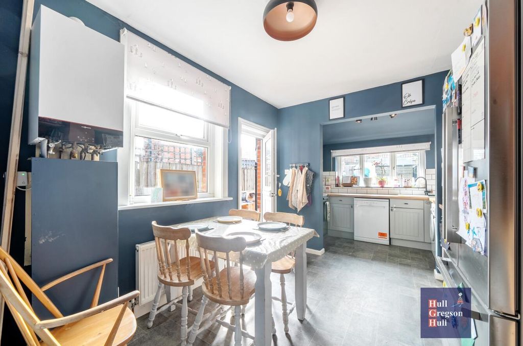 Property photo 3 of 20 252Ab952-F398-4B63-A8d5-A3685F58F0A5.Jpg