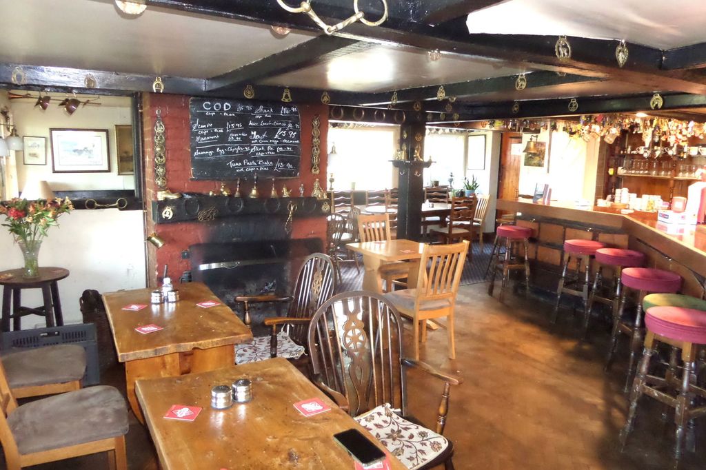 Property photo 2 of 12