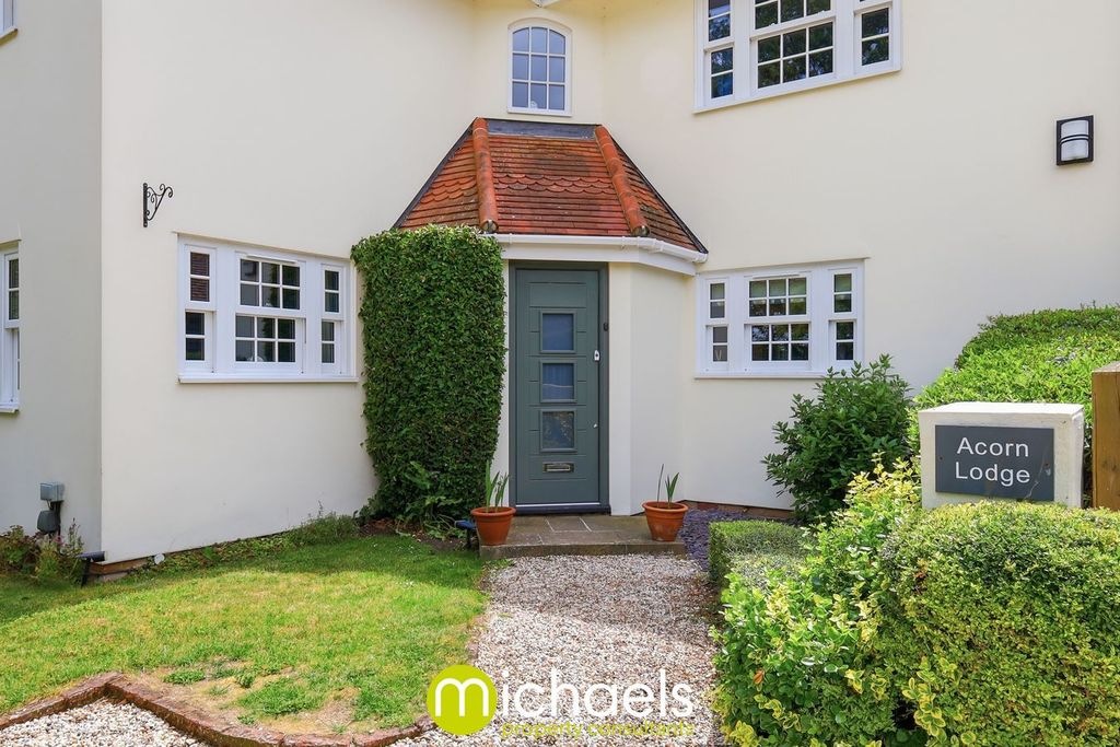 Property photo 3 of 40