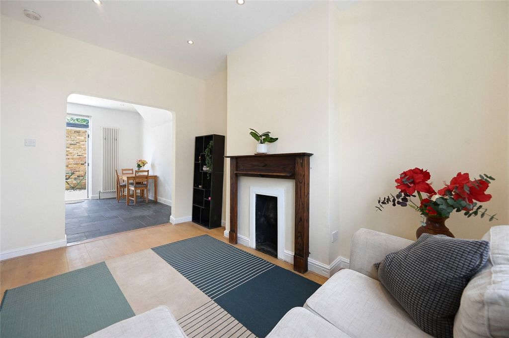 Property photo 1 of 12 Picture No. 25