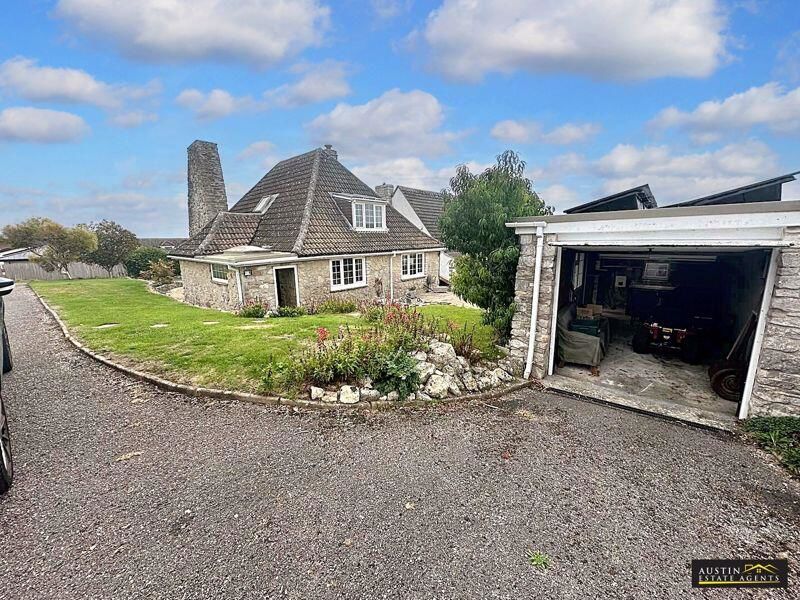 Property photo 3 of 18