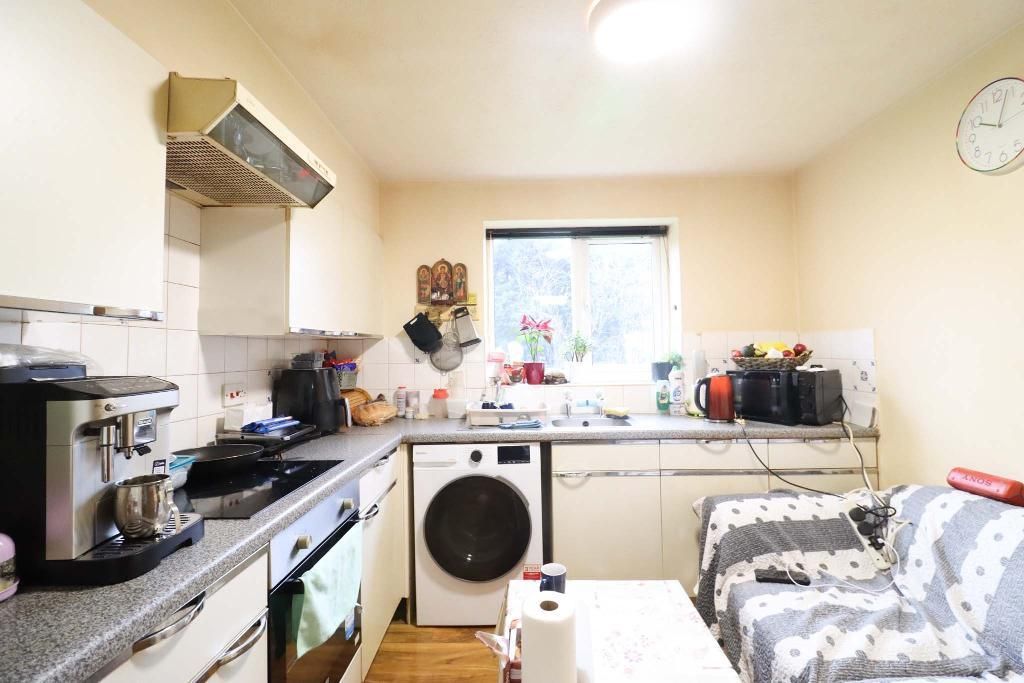 Property photo 3 of 8 Photo 3