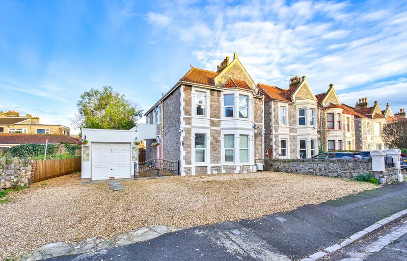 Property photo 1 of 15 Photo 16