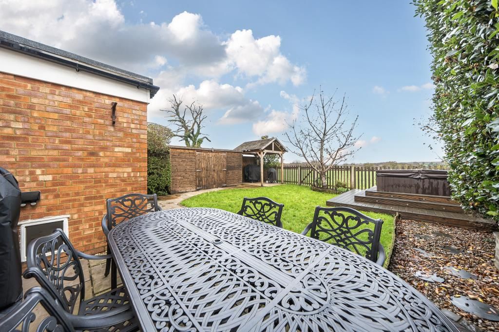 Property photo 3 of 24 Garden