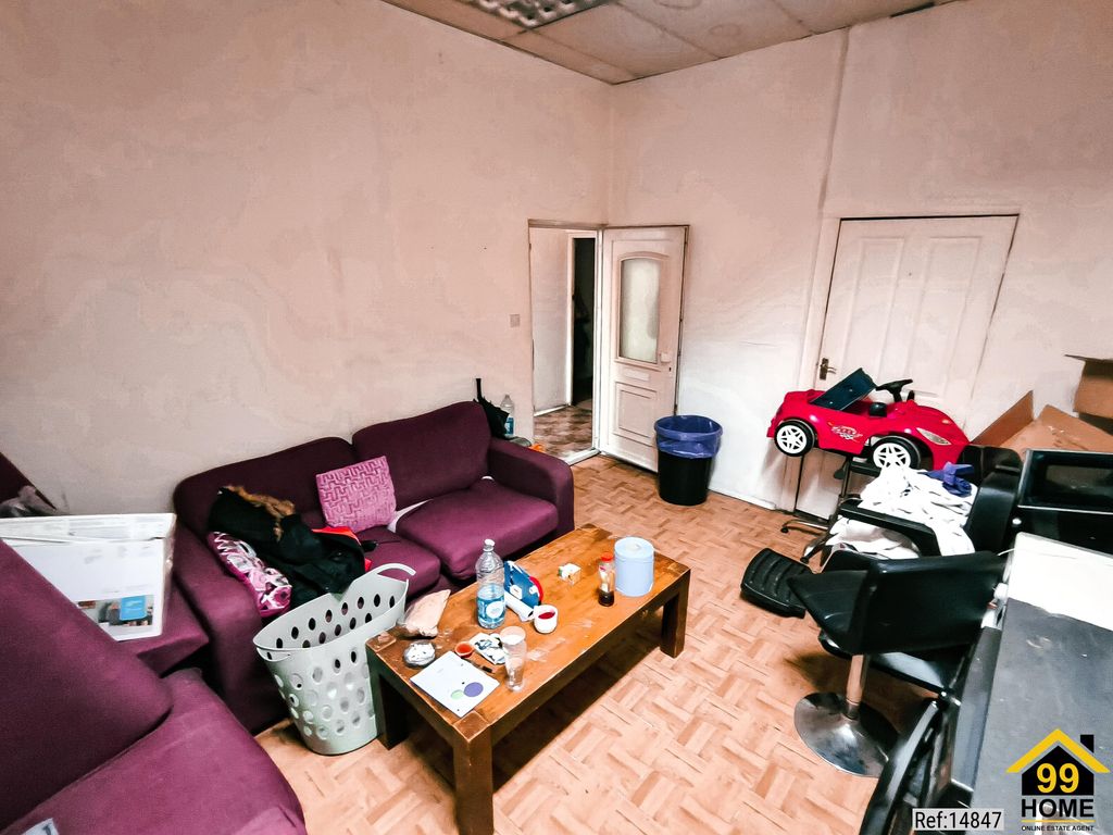 Property photo 3 of 10 Photo 2