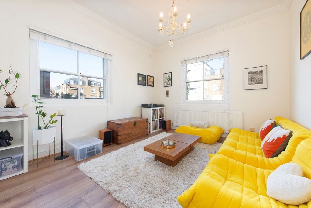 Property photo 2 of 6