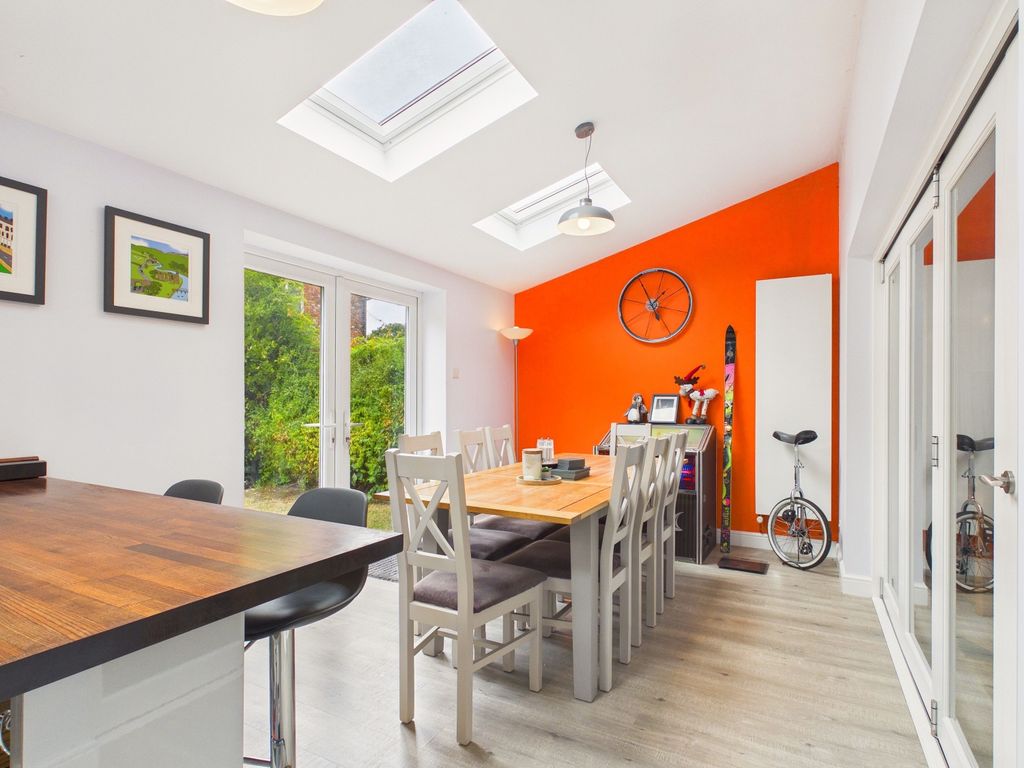 Property photo 2 of 14 Sandringham Close - Ewemove - Dining Room