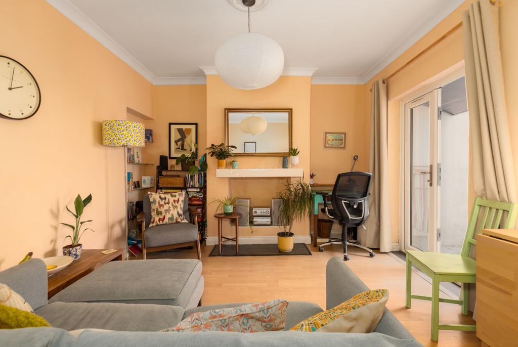 Property photo 1 of 20 4B Bathwell Road, Bs4-4.Jpg