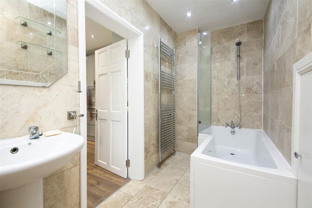 Property photo 3 of 7 105 Charlmont Road Bathroom.Jpg