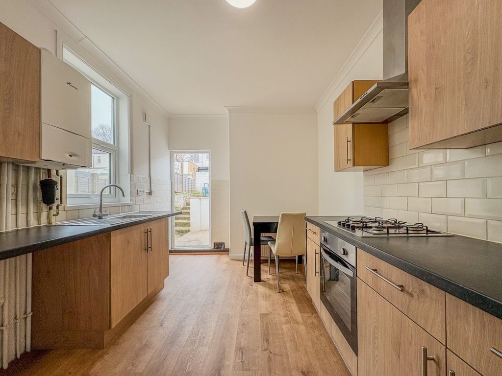 Property photo 2 of 21 5031032