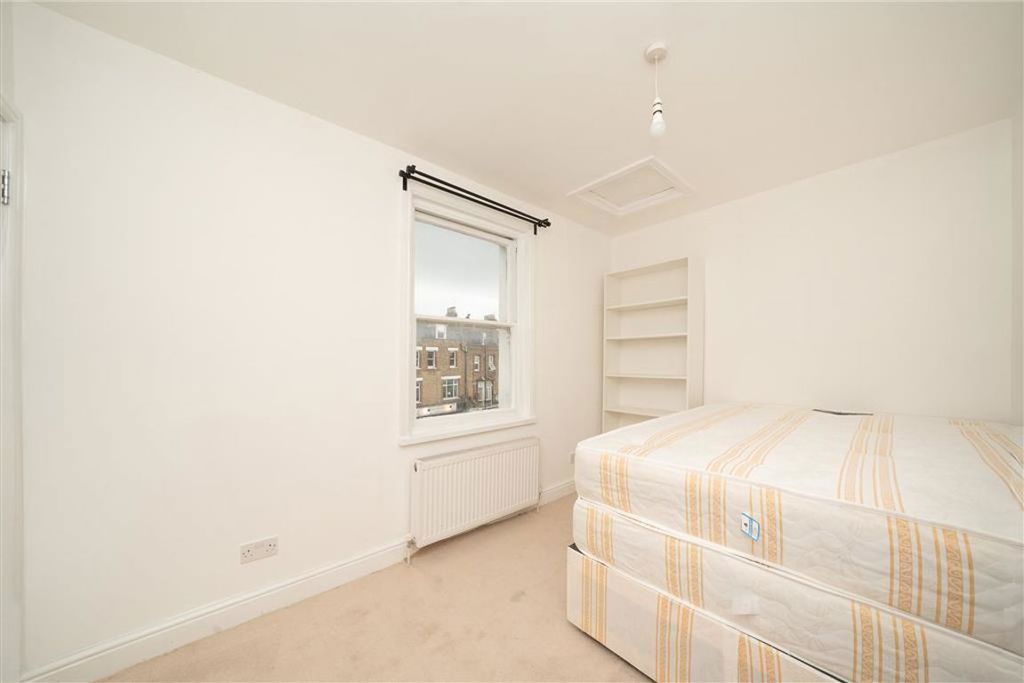 Property photo 3 of 5