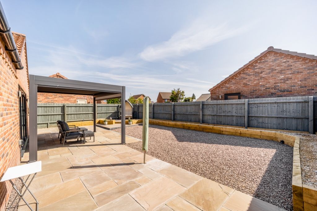 Property photo 2 of 26 6 Spinney Close (Holbeach)-12