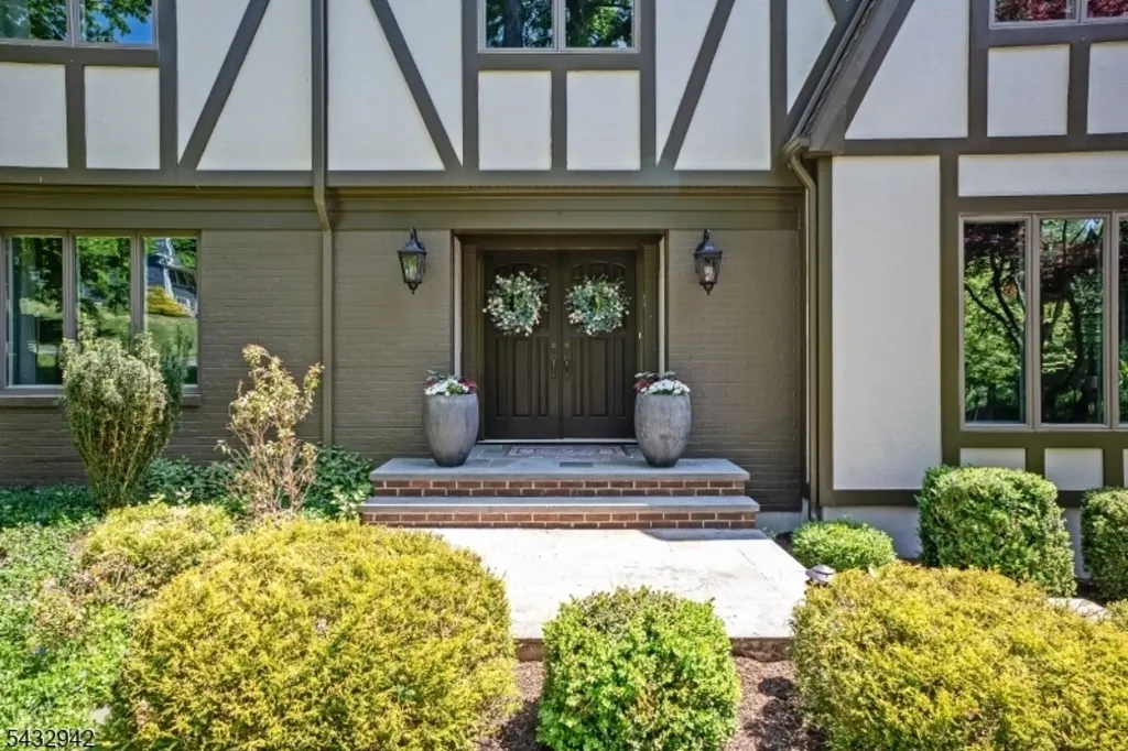 Property photo 3 of 8 <Alttext/>