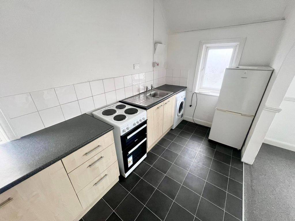 Property photo 3 of 7 View