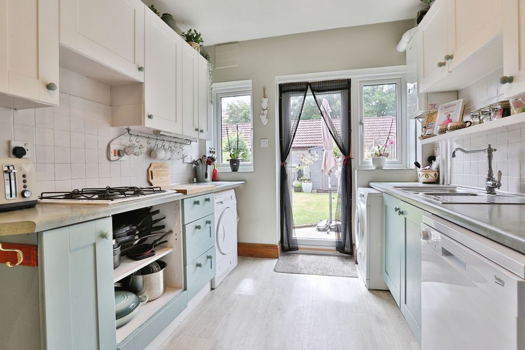 Property photo 2 of 20 Pbox-Img.Jpg